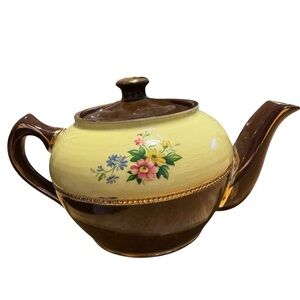 Vintage Sadler Staffordshire England Brown & Yellow Gold Trim Floral Teapot